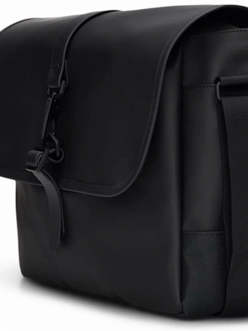 RAINS Messenger Bag W3 Black Waterproof Laptop Commuter Bag NWT